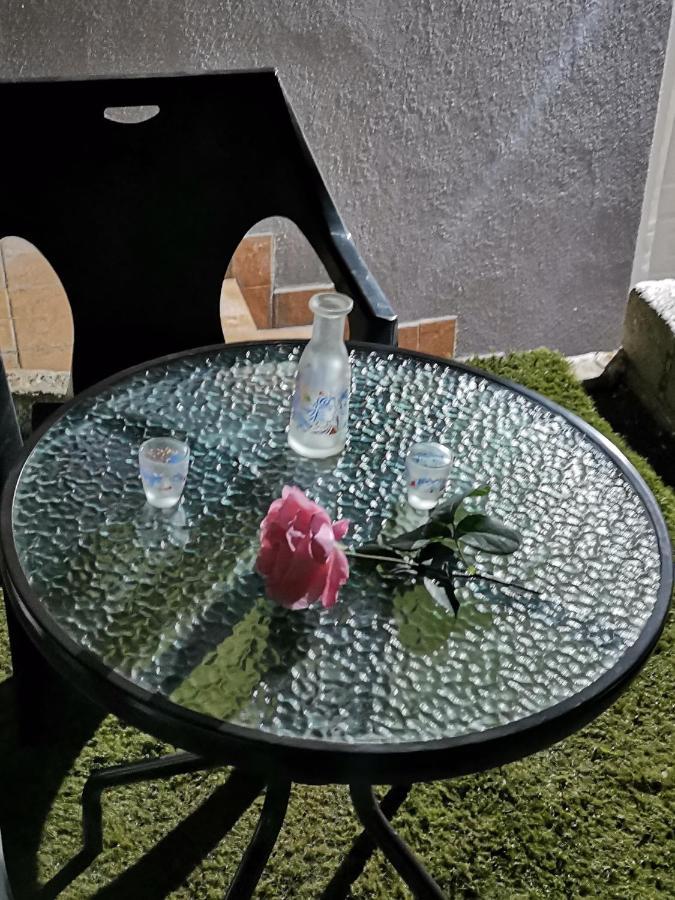 Frasta'S Rose Διαμέρισμα Πλάκα Εξωτερικό φωτογραφία